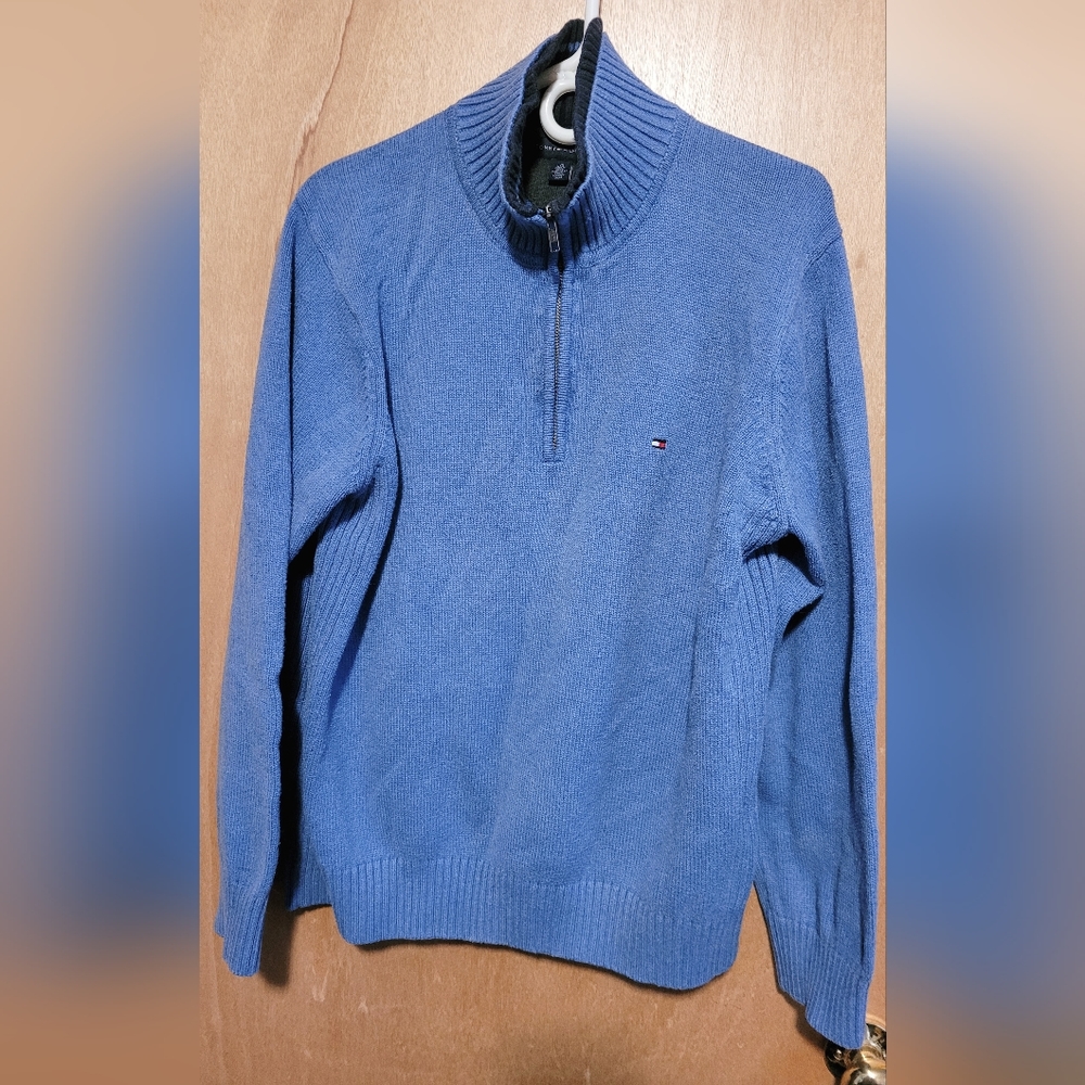 Tommy Hilfiger Blue Long Sleeve Knit Sweater 1/4 ZipperSize Large